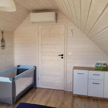 Comfortable Homes For 6 People, *